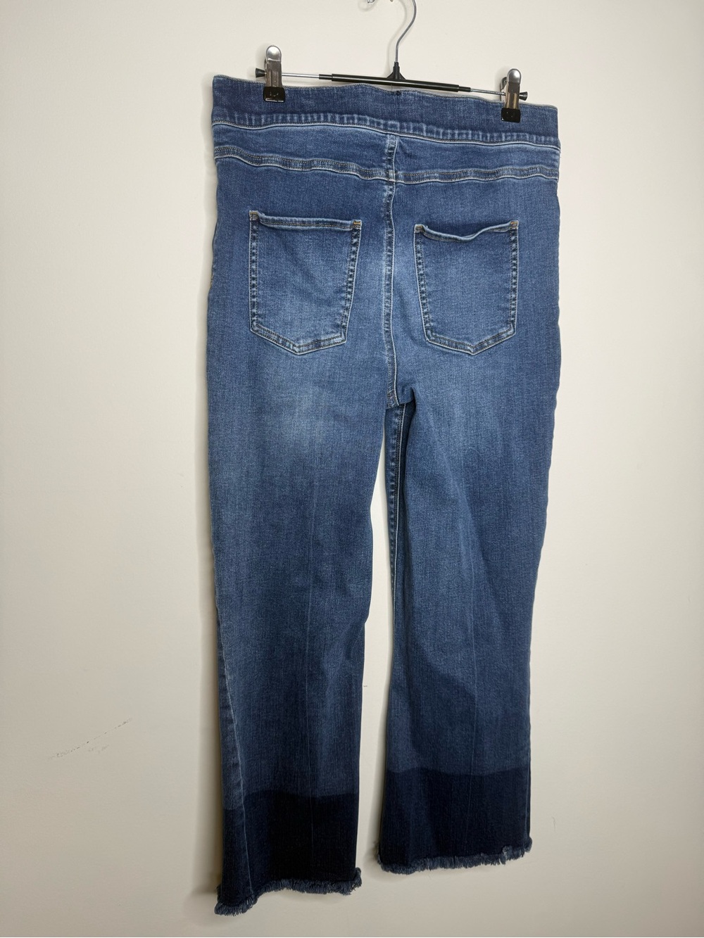 Spanx Women's Two-Tone Blue Crop Flare Jeans - Picture 7 of 7